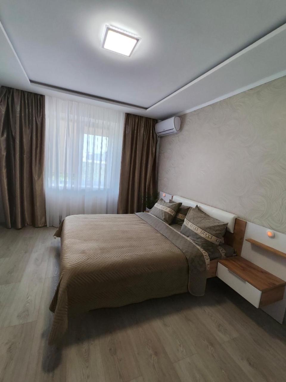 Apartmán Zlata De Luxe Ivano-Frankivsk Exteriér fotografie