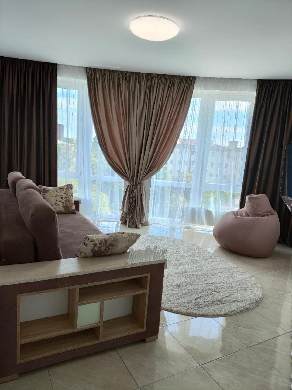 Apartmán Zlata De Luxe Ivano-Frankivsk Exteriér fotografie