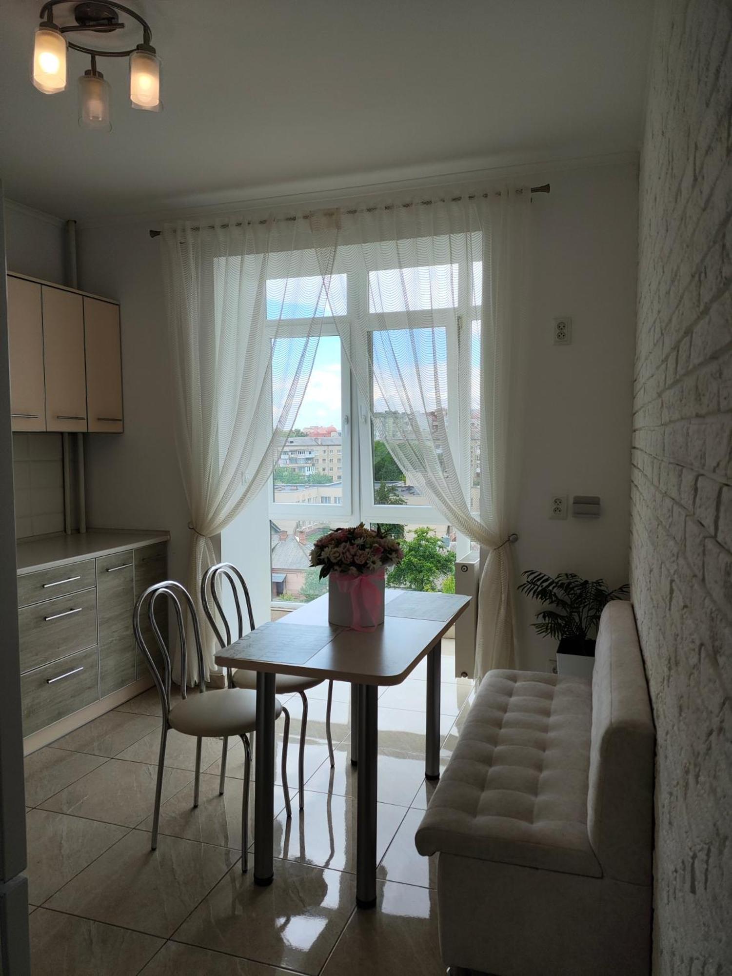 Apartmán Zlata De Luxe Ivano-Frankivsk Exteriér fotografie